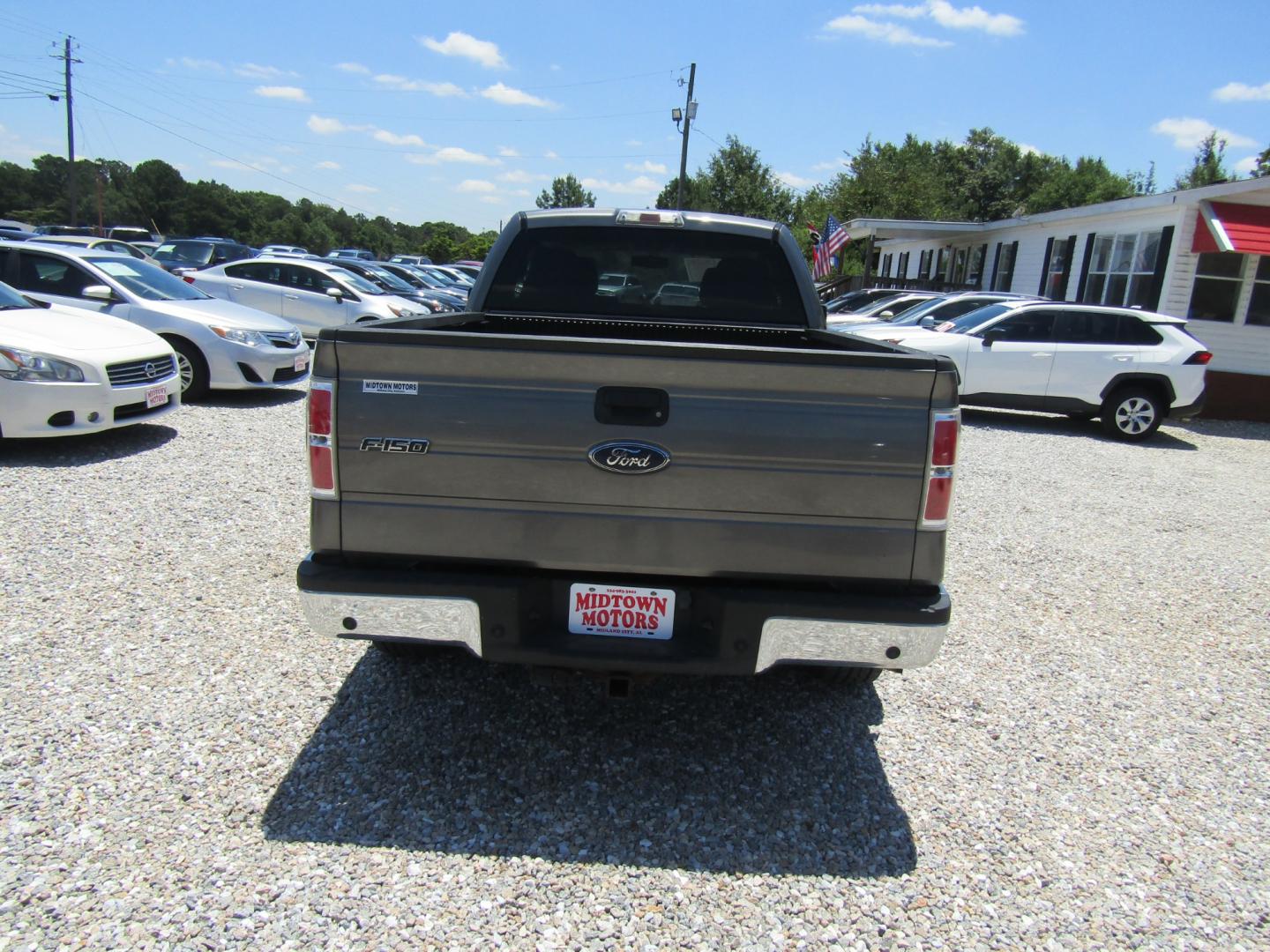 2010 Gray /Gray Ford F-150 Lariat SuperCab 6.5-ft. Bed 2WD (1FTEX1C88AF) with an 4.6L V8 SOHC 24V engine, Automatic transmission, located at 15016 S Hwy 231, Midland City, AL, 36350, (334) 983-3001, 31.306210, -85.495277 - Photo#6